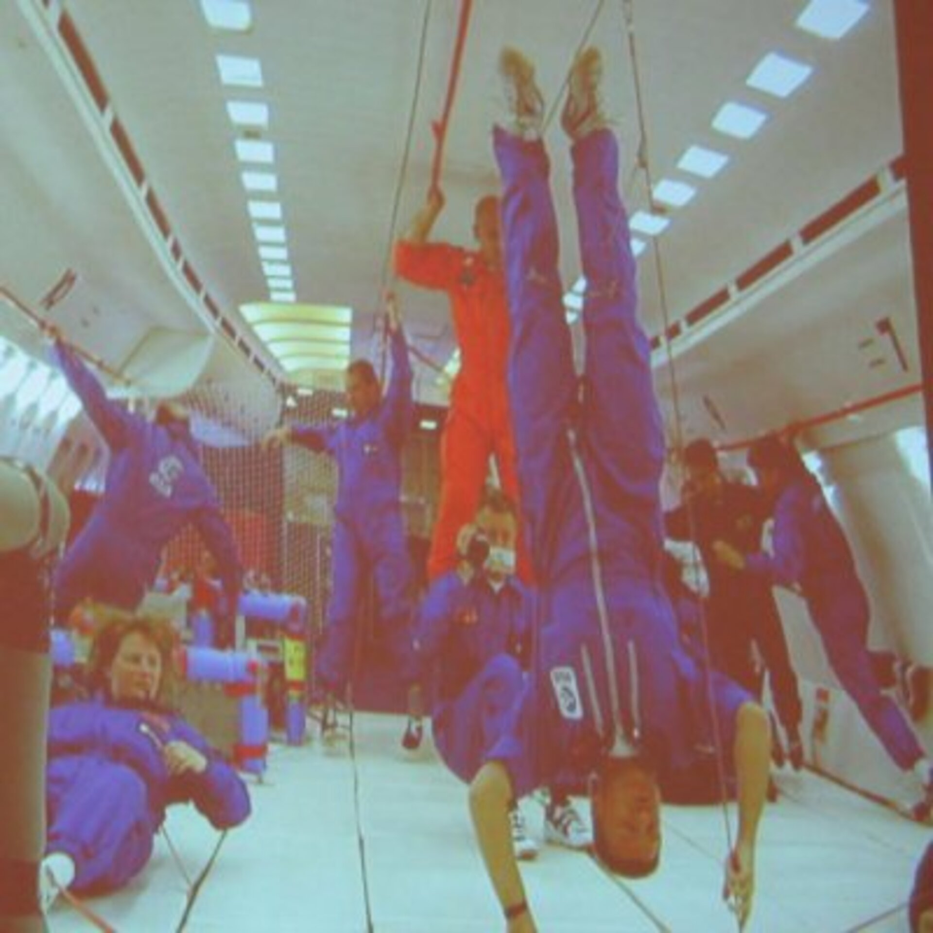 Vladimir Pletser upside down during parabolic flight