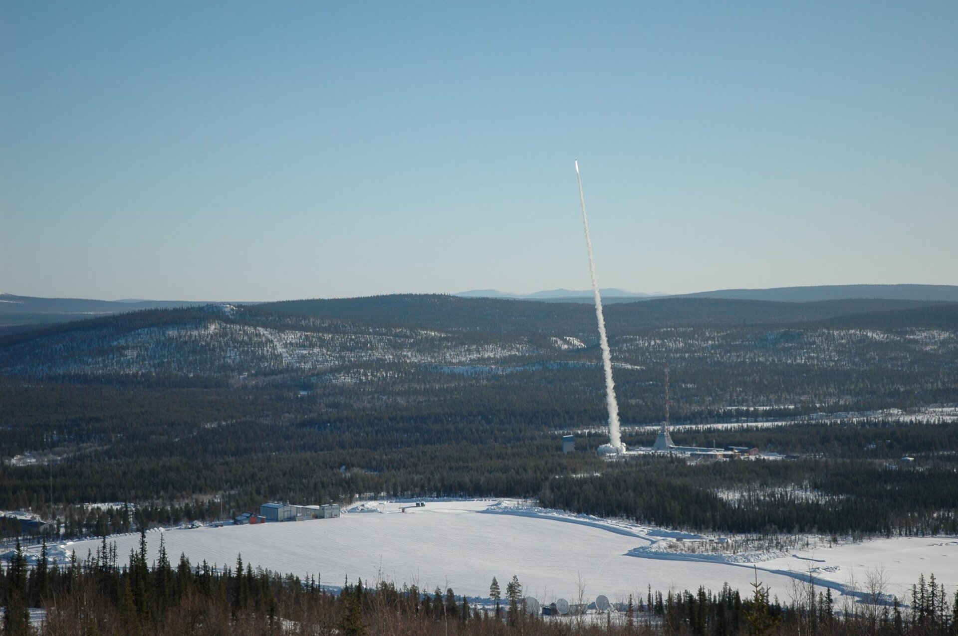 På morgonen den 5 april sköts Rexus 3 upp från Esrange