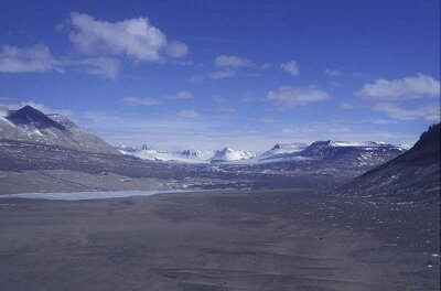 De frysta öknarna i Antarktis är det kanske mest Mars-liknande område som finns på Jorden