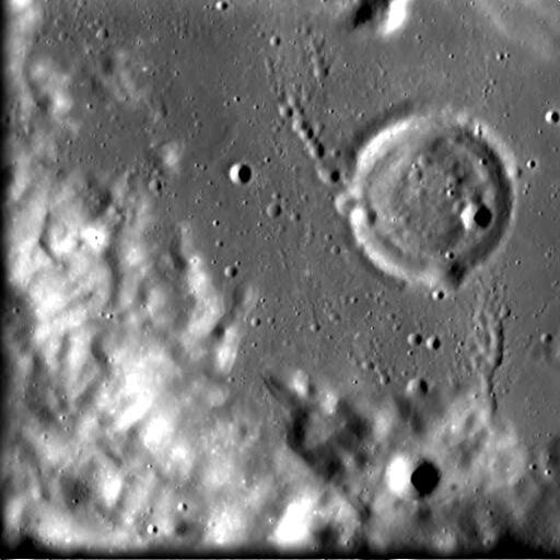 Opname van de krater Hopmann door SMART 1