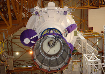 Ariane 5 main stage being lifted