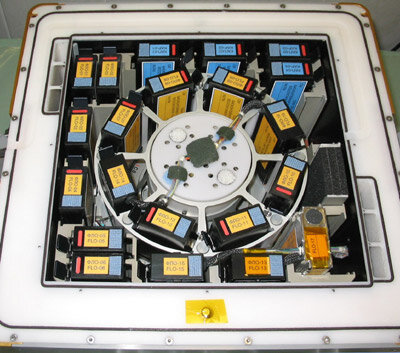Kubik incubator with centrifuge