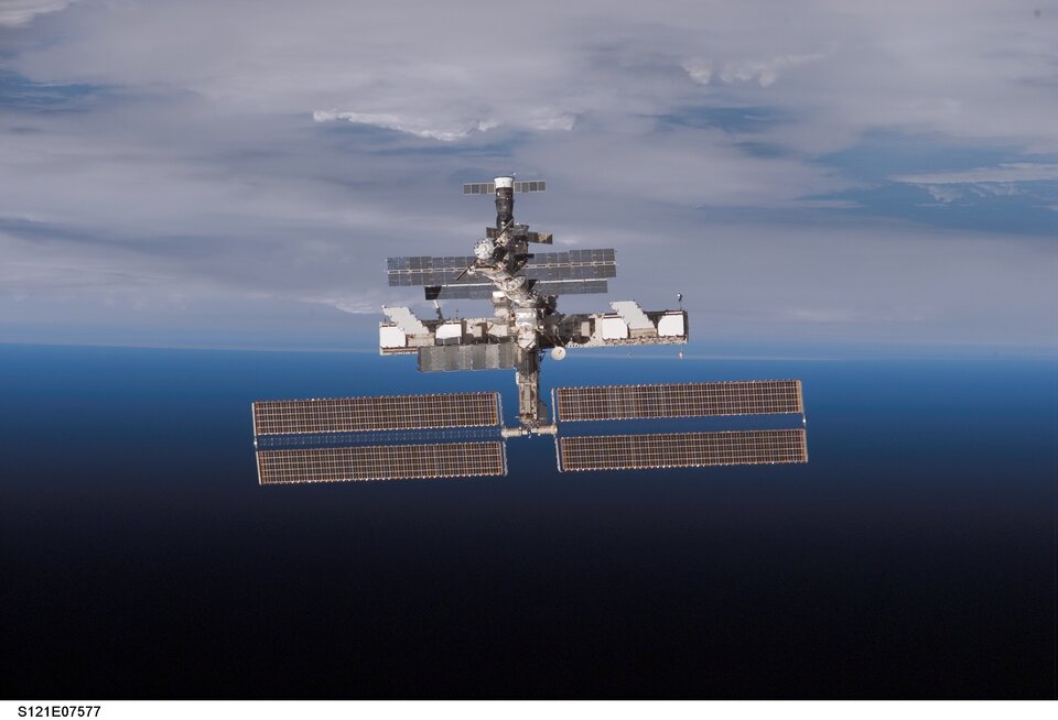 Under sin vistelse på Rymdstationen ska Christer och de andra astronauterna bygga om elsystemet på stationen. Det är ett digert arbete som kräver tre långa rymdprommenader, varav Christer ska vara med på två.