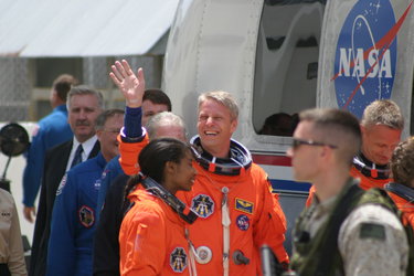 Thomas Reiter during the walk-out for the first launch attempt on 1 July 2006