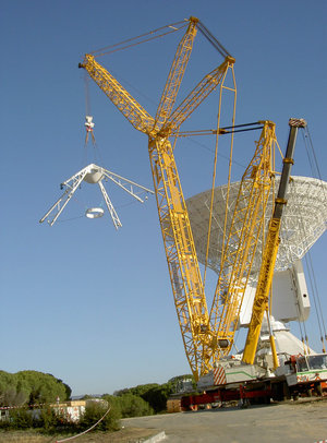 Cebreros Antenna - Lifting hyperbolic subreflector