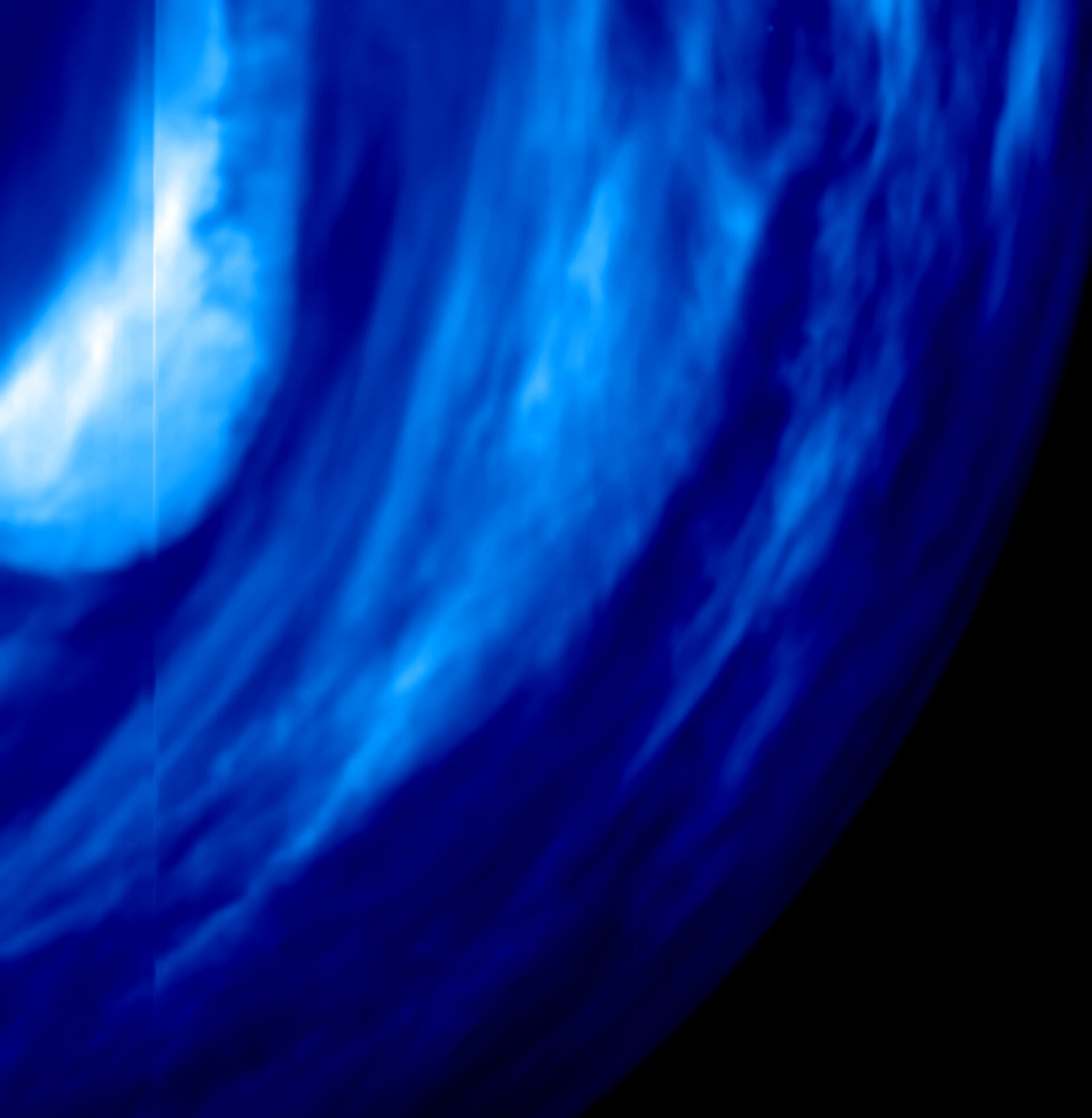 Lag af tynde skyer tæt ved Venus' sydpol.