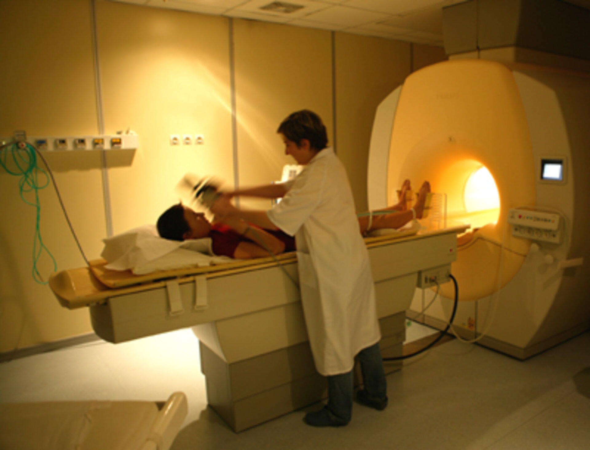 Untersuchung der Muskeln im Magnetresonanztomographen