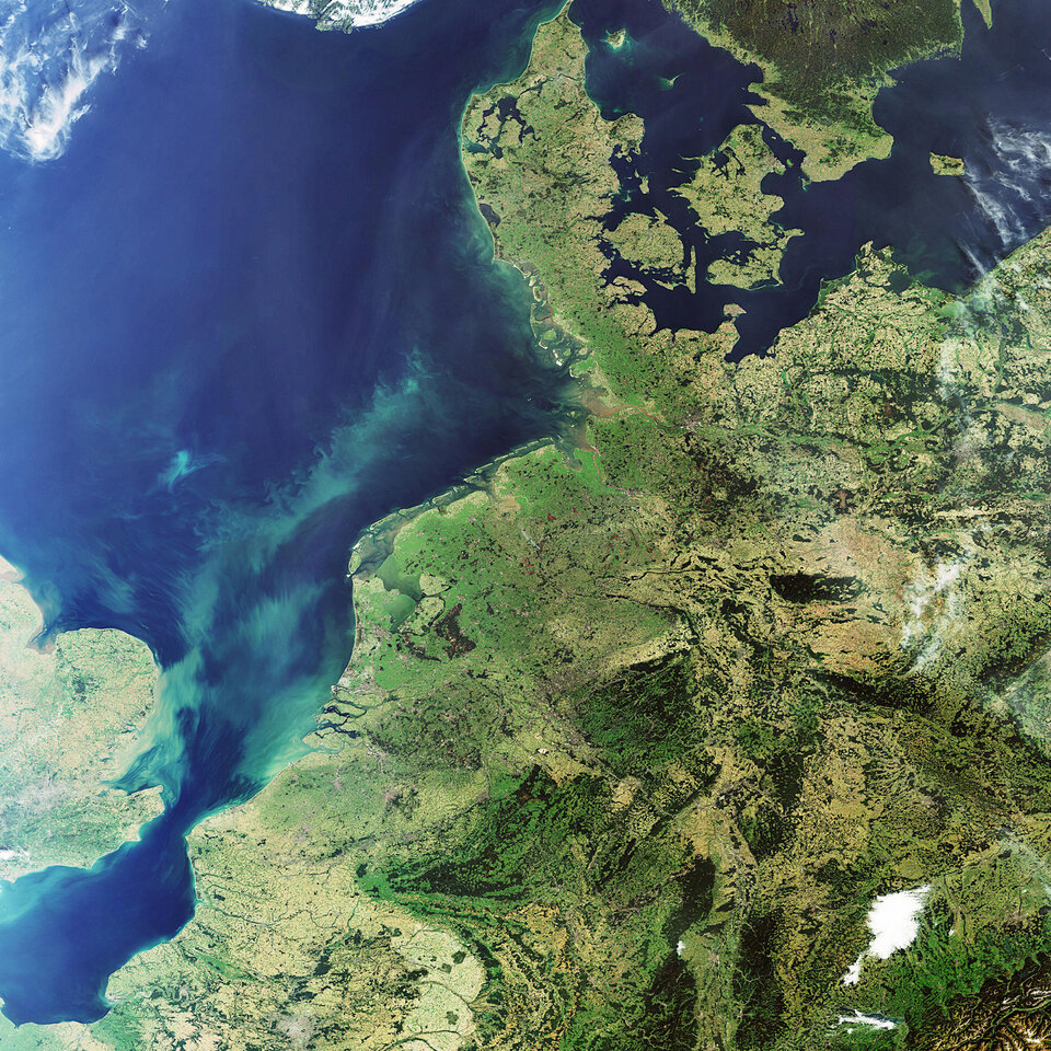 België en zijn omgeving vanuit de ruimte