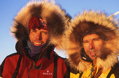 Les deux explorateurs belges du monde polaire: Alain Hubert (à gauche) et Dixie Dansercoer