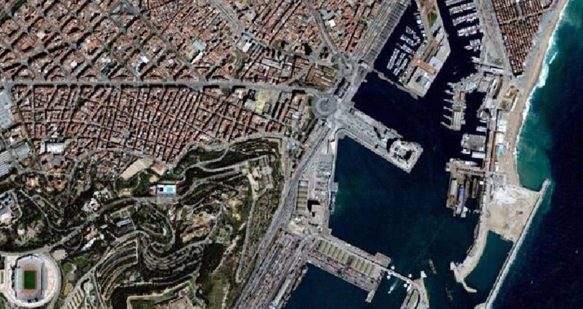 Vista general de la ciudad de Barcelona desde el aire