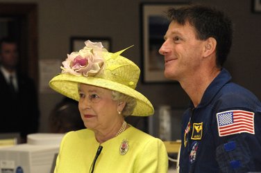 Queen Elizabeth II and Michael Foale during live video downlink with ISS crew from NASA's Goddard Space Flight Center