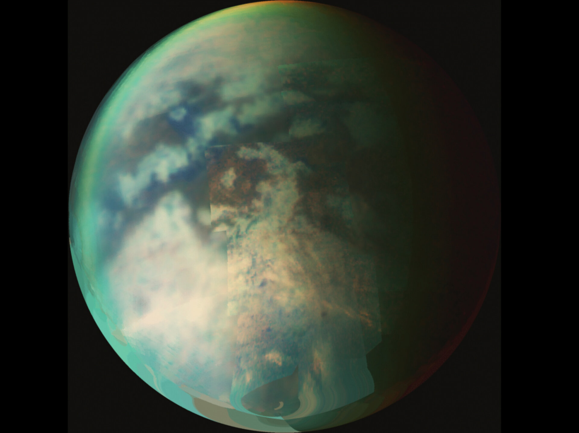 Immagine composita di Titano ottenuta dalla sonda Cassini della NASA fra il 9 Ottobre e il 25 Ottobre 2006.