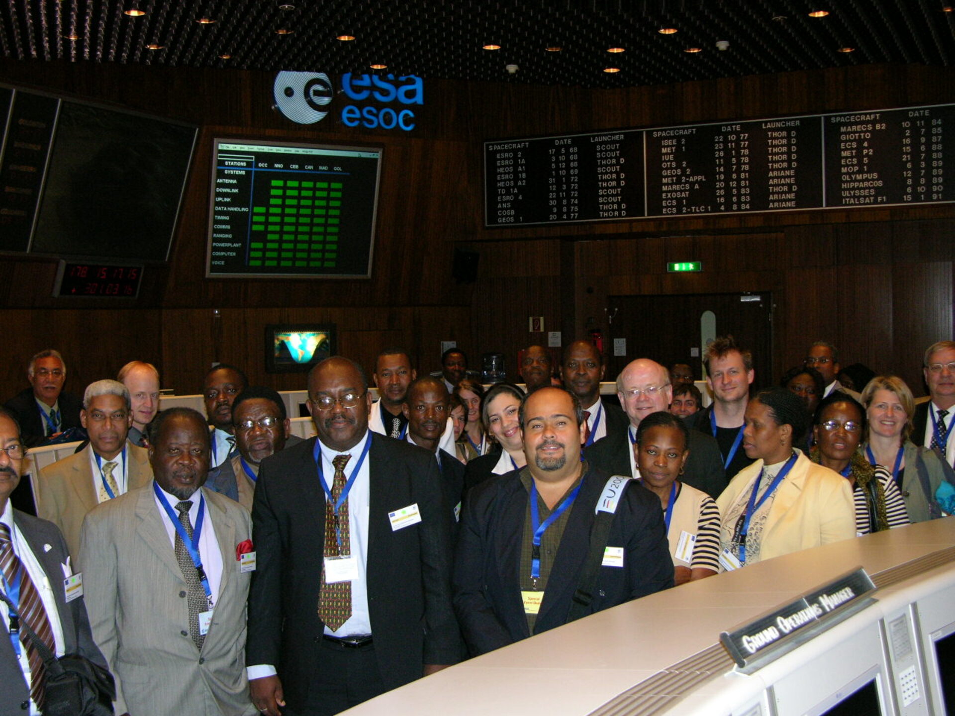 EU and ACP delegates visit the Main Control Room at ESOC, Darmstadt