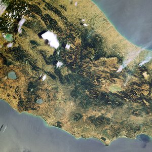 Fires burning in Abruzzo, Italy