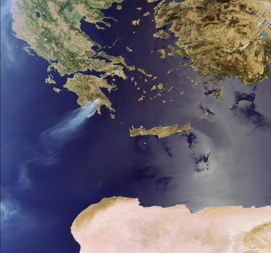 Fires raging across Peloponnese peninsula in 2007