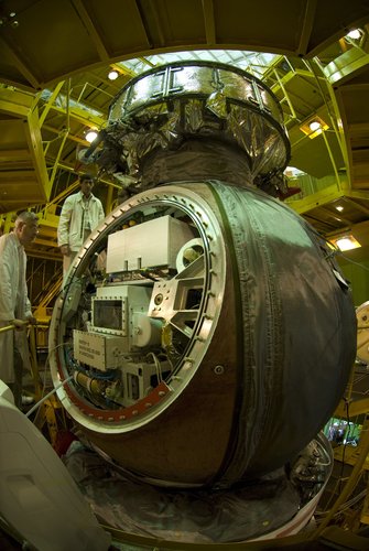 Preparation of the Foton-M3 spacecraft at Baikonur Cosmodrome