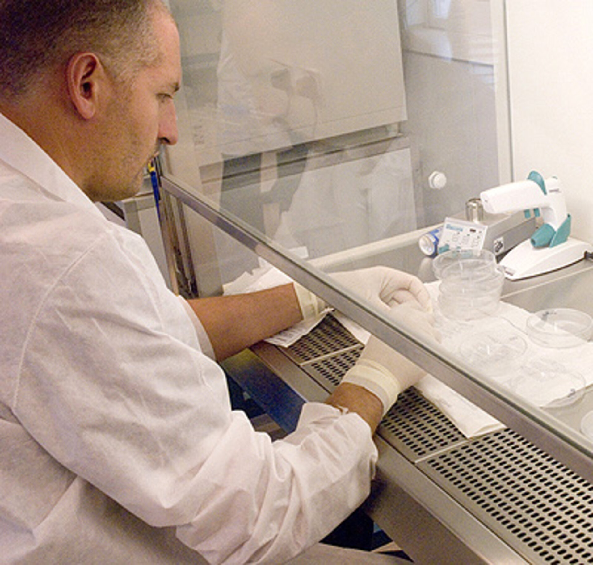 Preparing experiments in the ESTEC labs