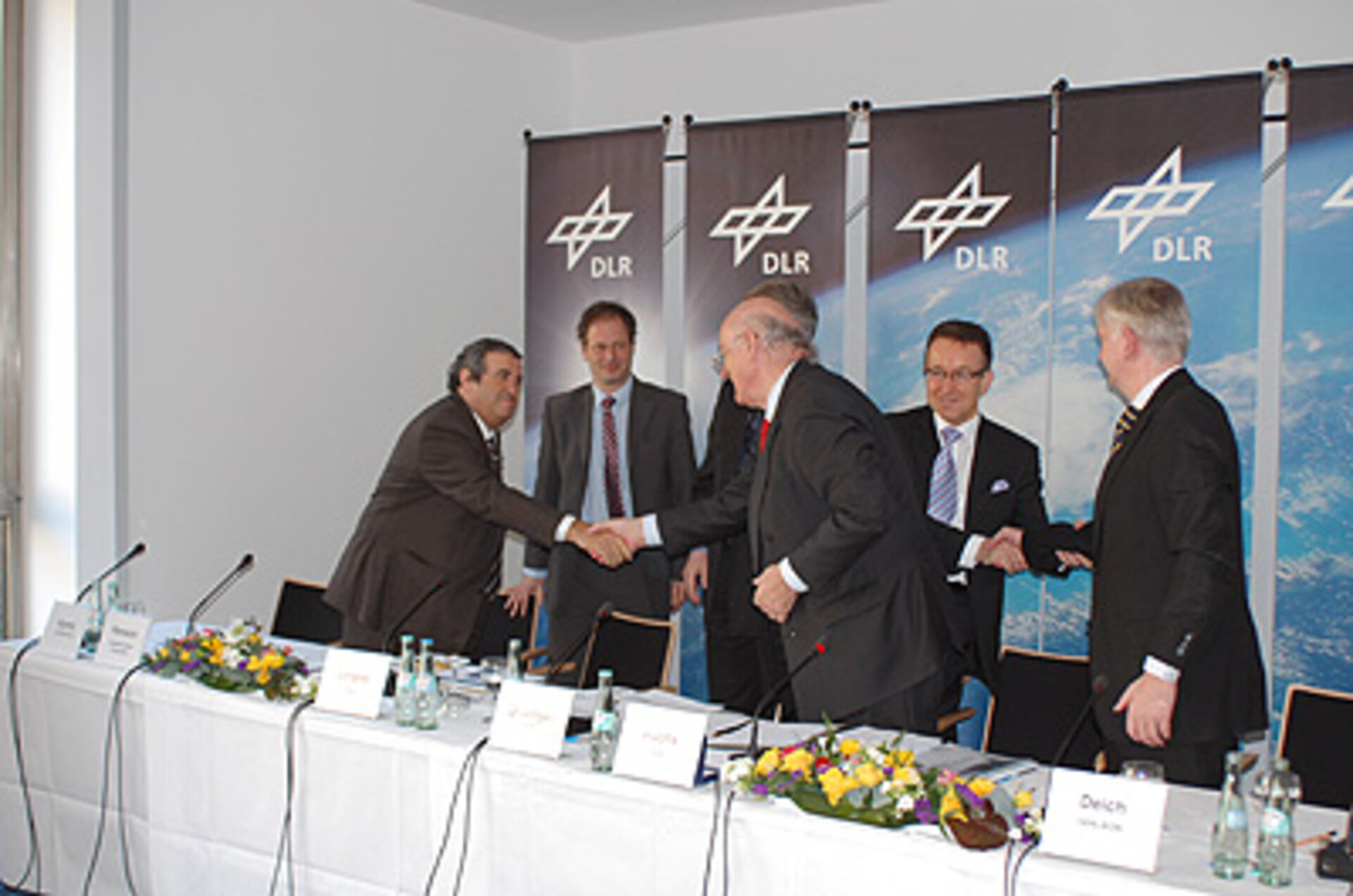 The framework contract was signed today in Berlin