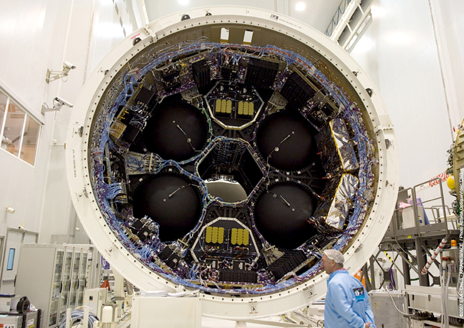 A view into the 'brains' of the Jules Verne ATV spacecraft