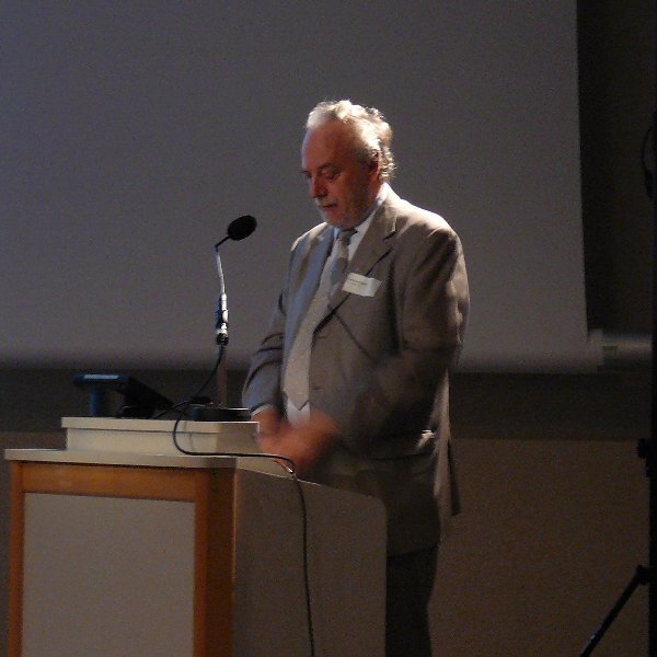 René Oosterlinck, ESA's Director of Legal Affairs and External Relations