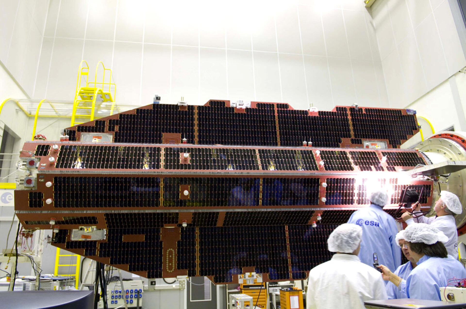 GOCE in ESA's test facilities