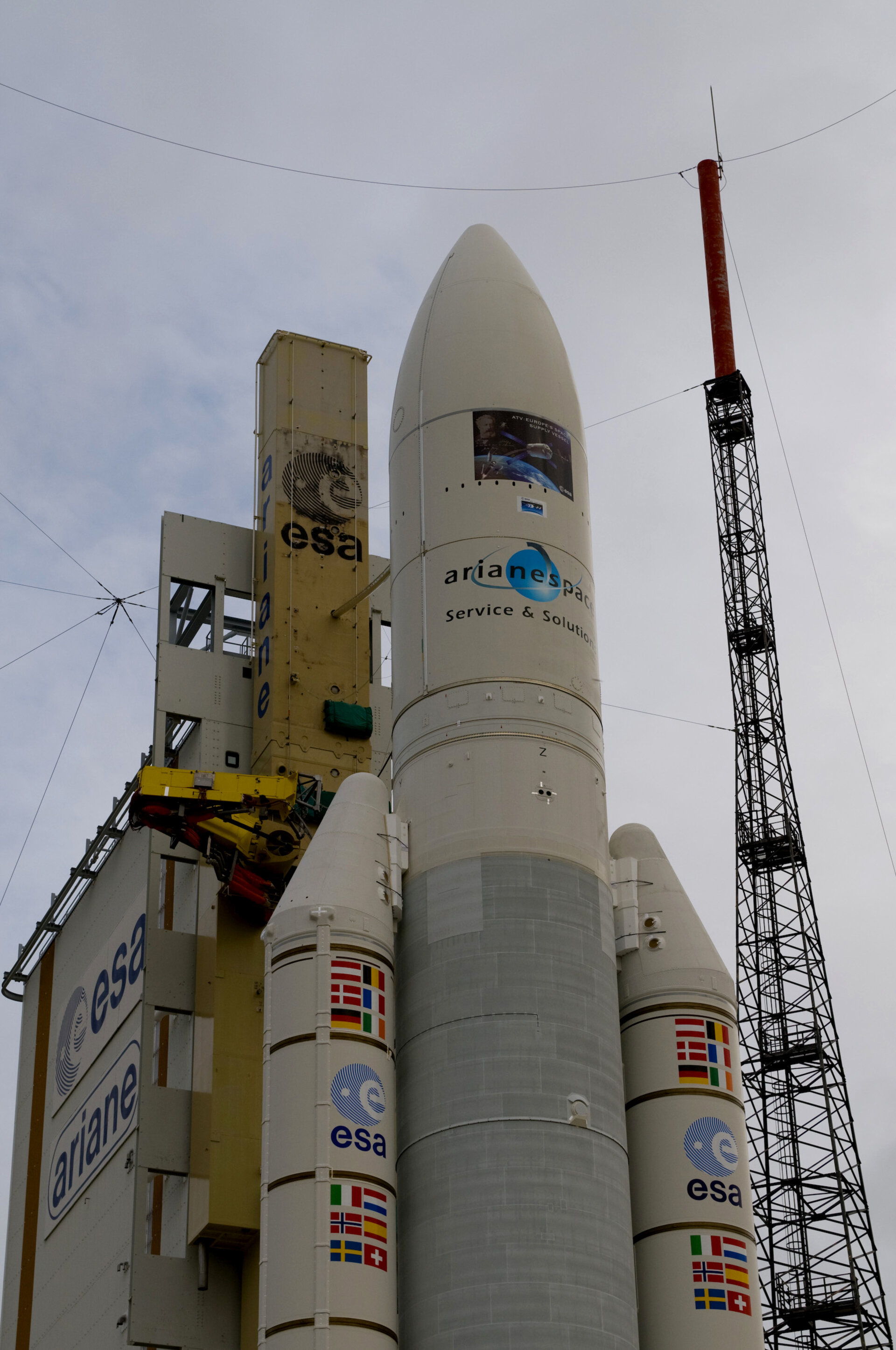 The Ariane 5 ES-ATV launcher