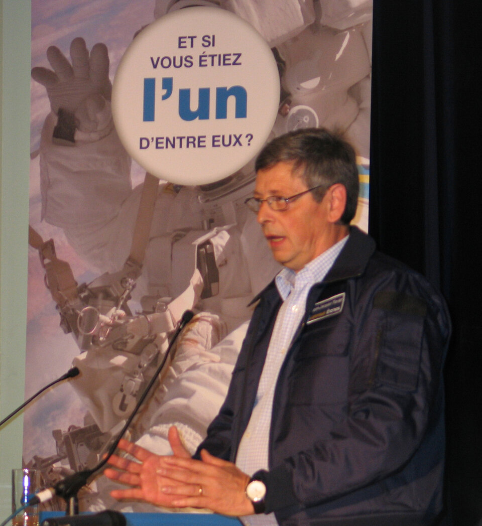 L'ancien astronaute Jean-Jacques Favier, représentant du CNES