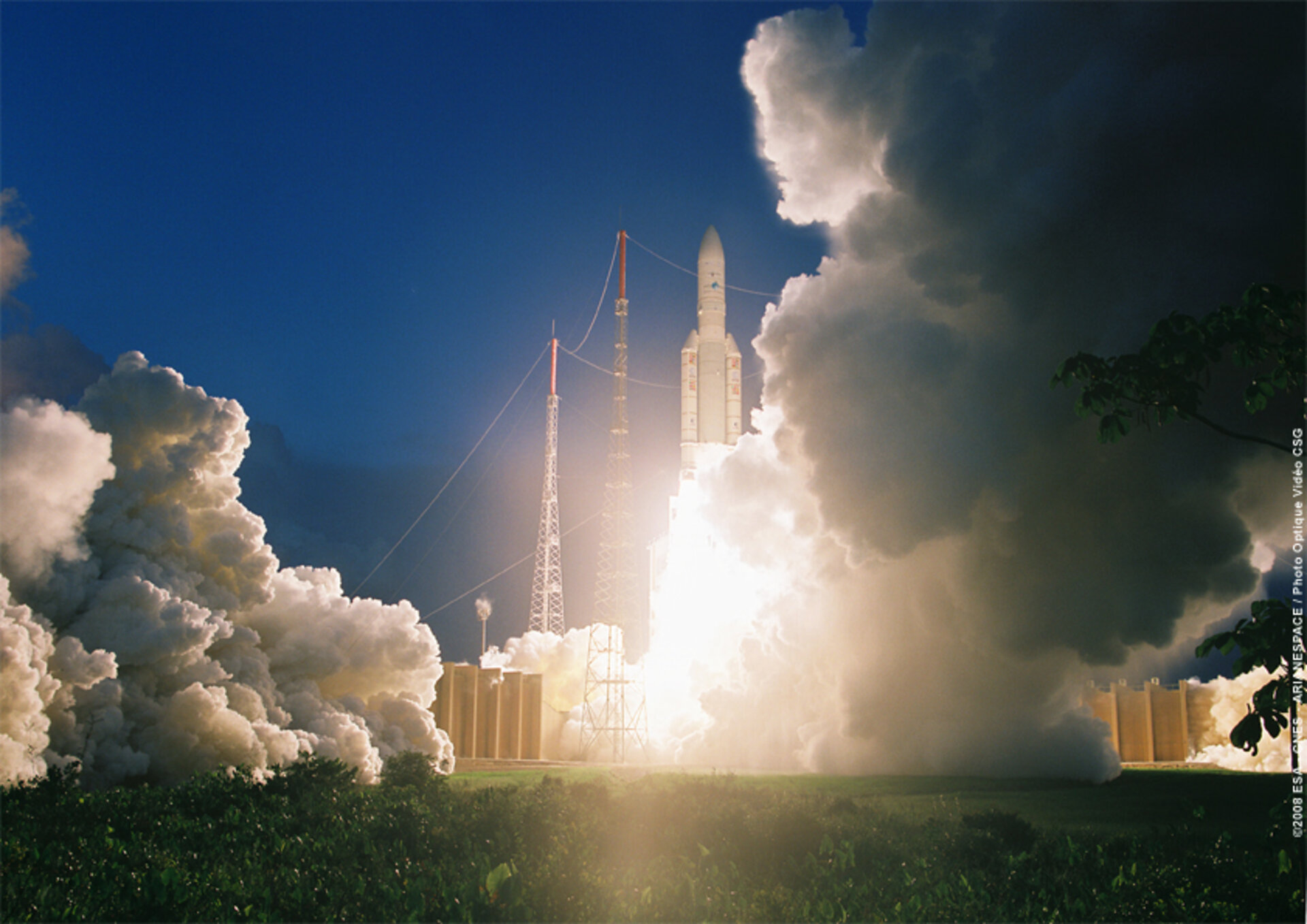 Ariane 5 ECA V184 liftoff