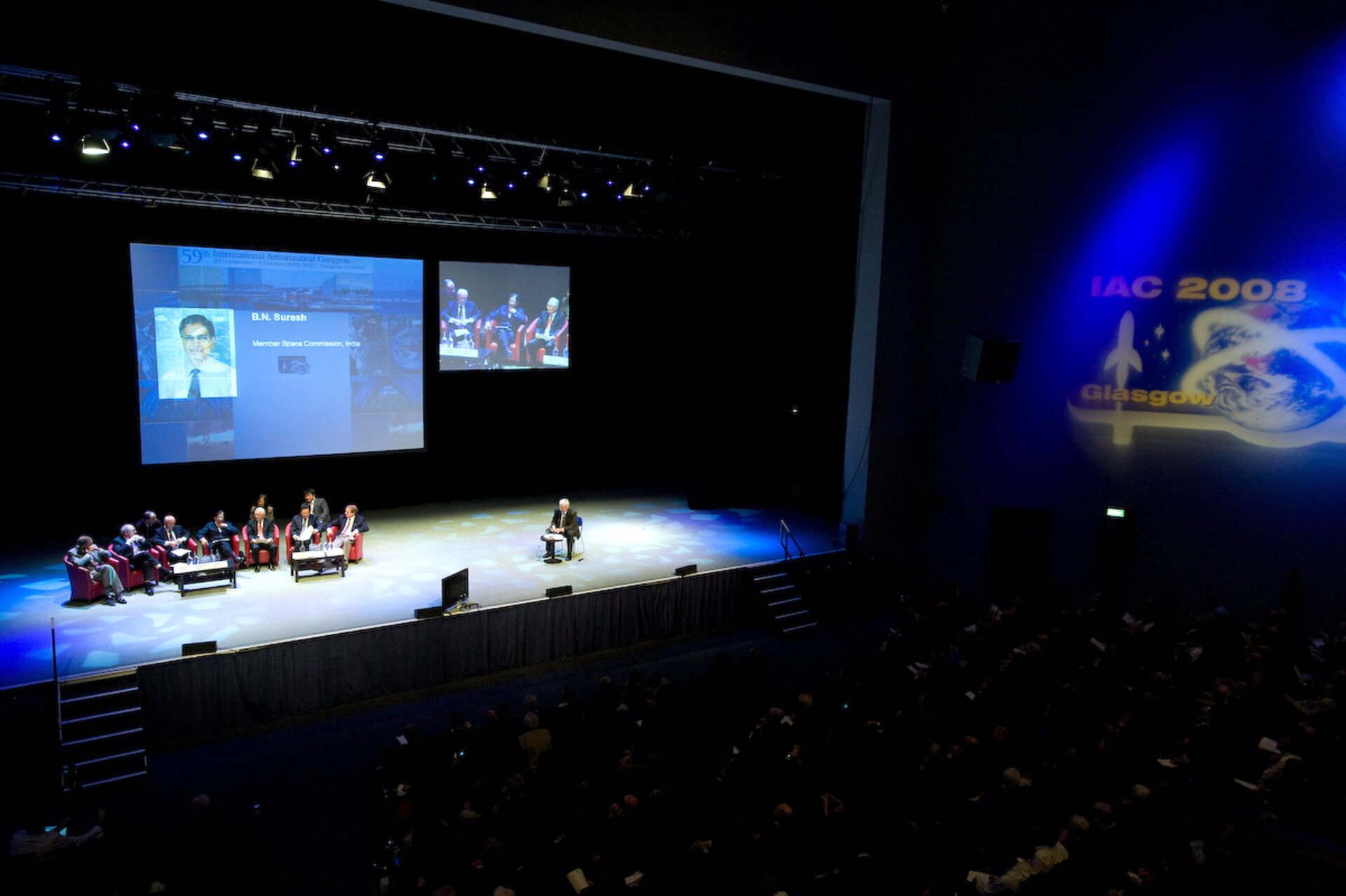 Plenary session with Heads of Space Agencies on stage