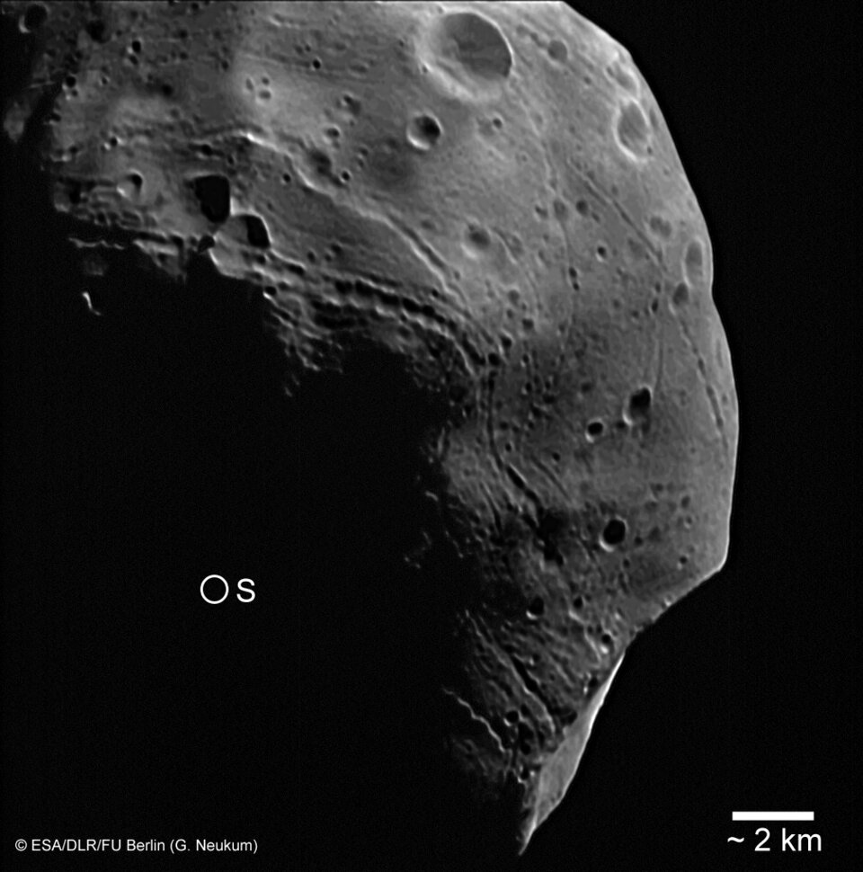 Vue rapprochée de la surface de Phobos.