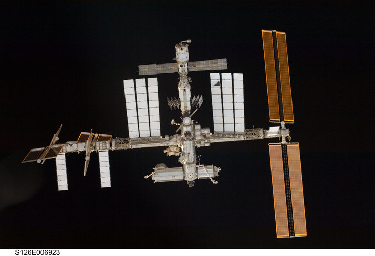 ISS viewed from Space Shuttle Endeavour before docking on 16 November 2008