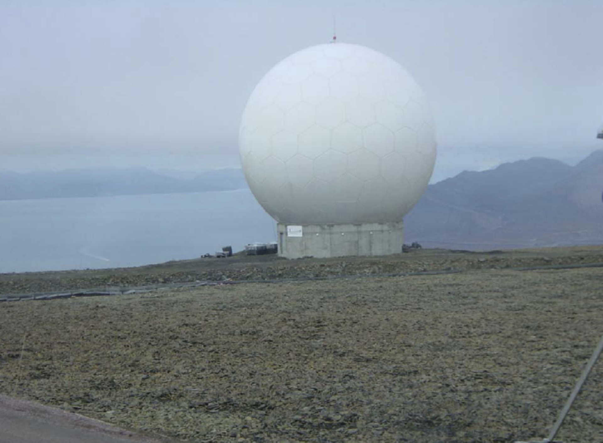 Svalbard station's SG-3 antenna terminal: waiting for GOCE