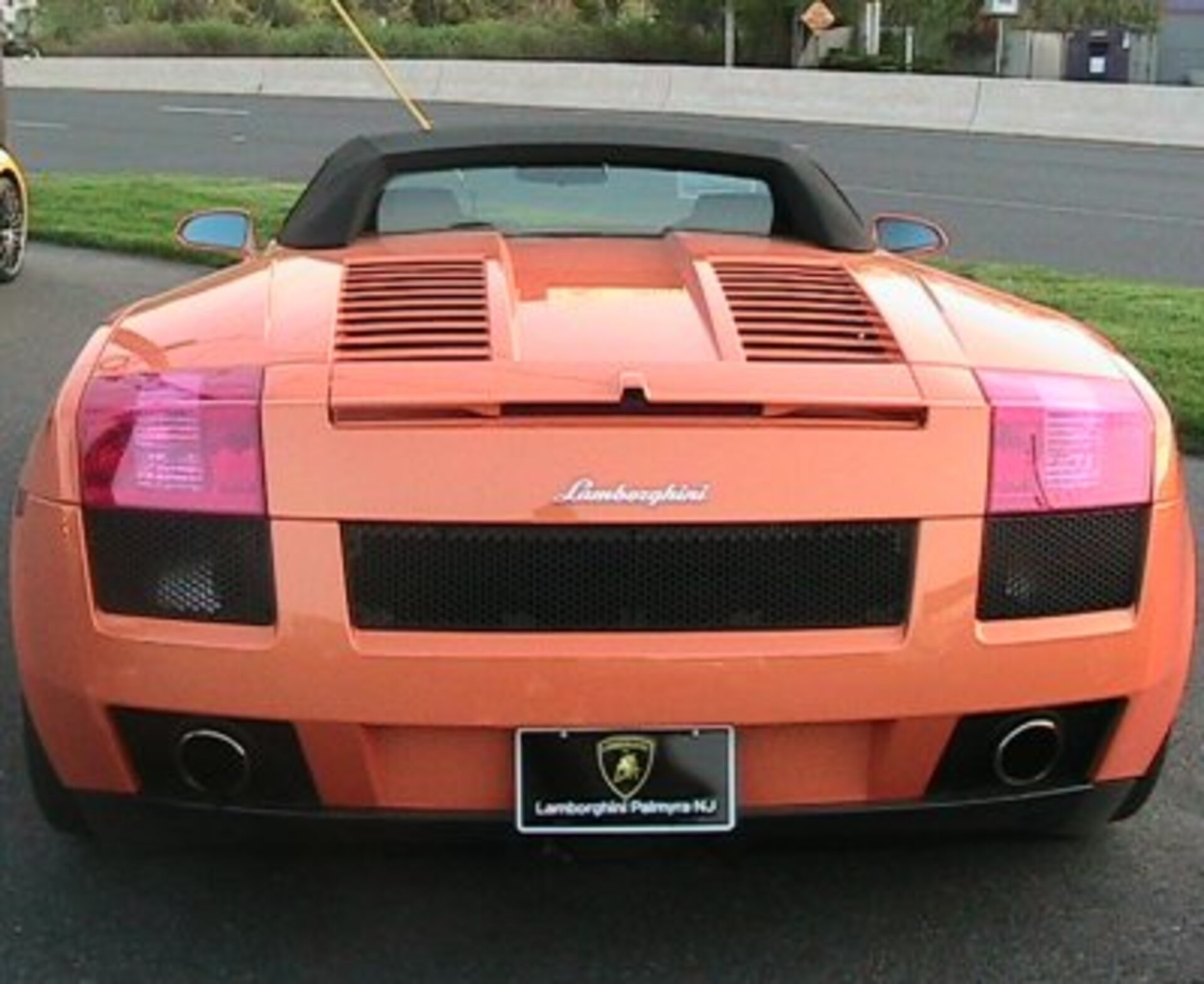 Space material used for tailgate of the Lamborghini Gallardo Spyder