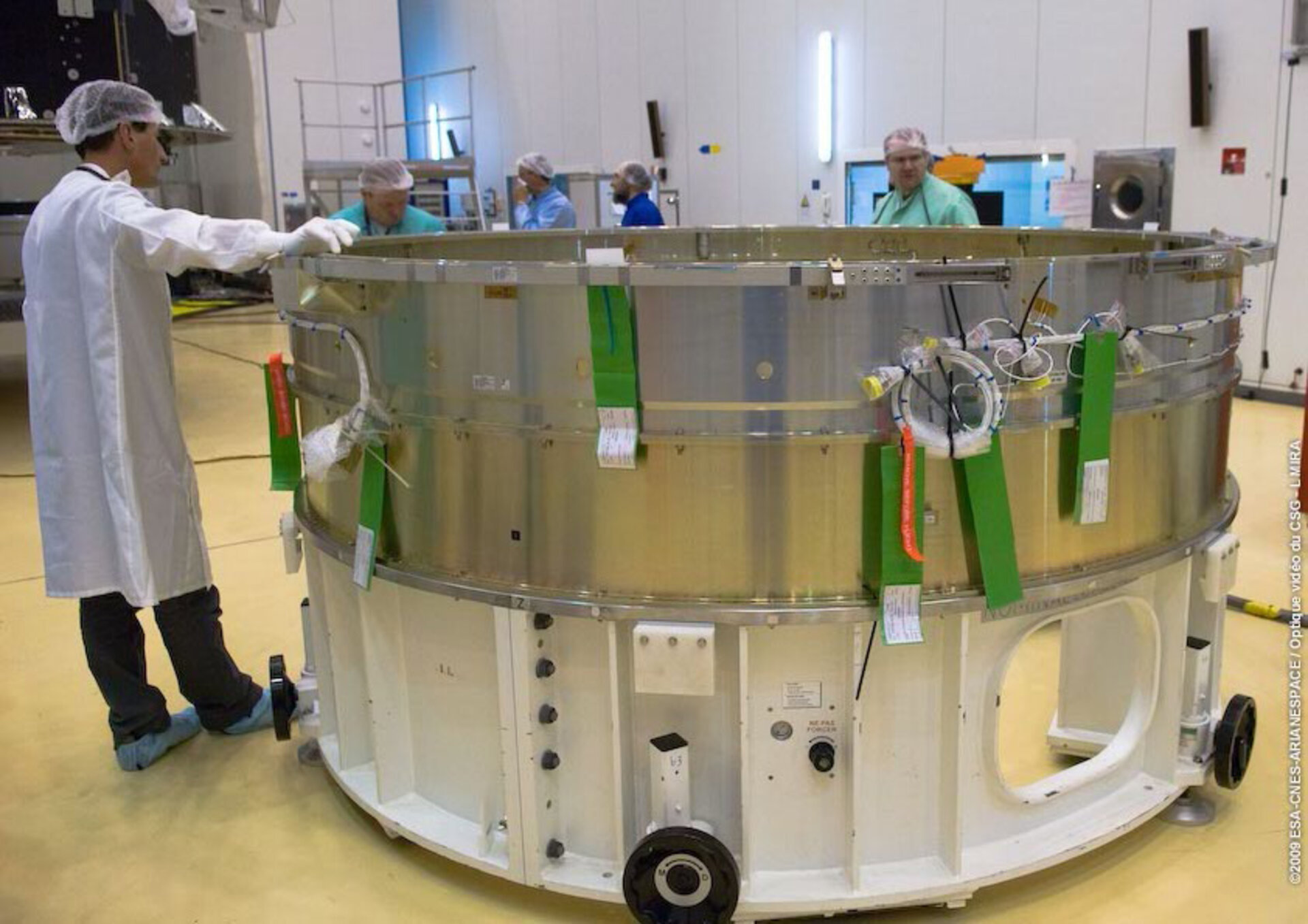 Planck's Ariane 5 adapter