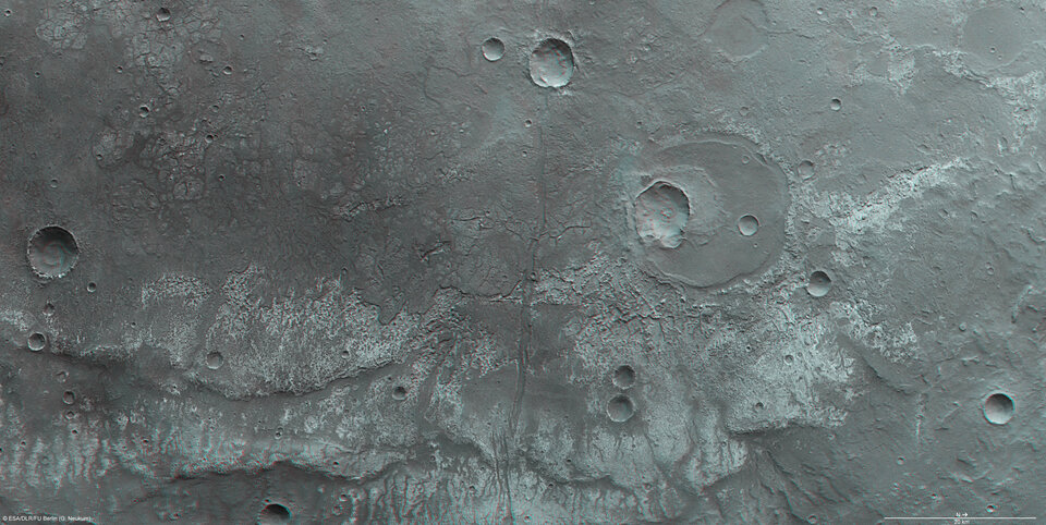 Close to Ma'adim Vallis, in 3D