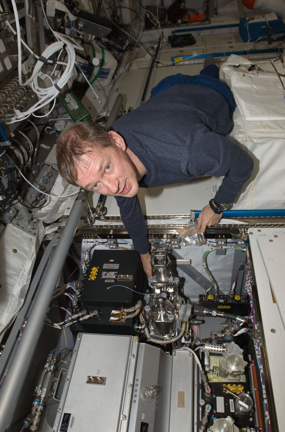 Frank De Winne in space