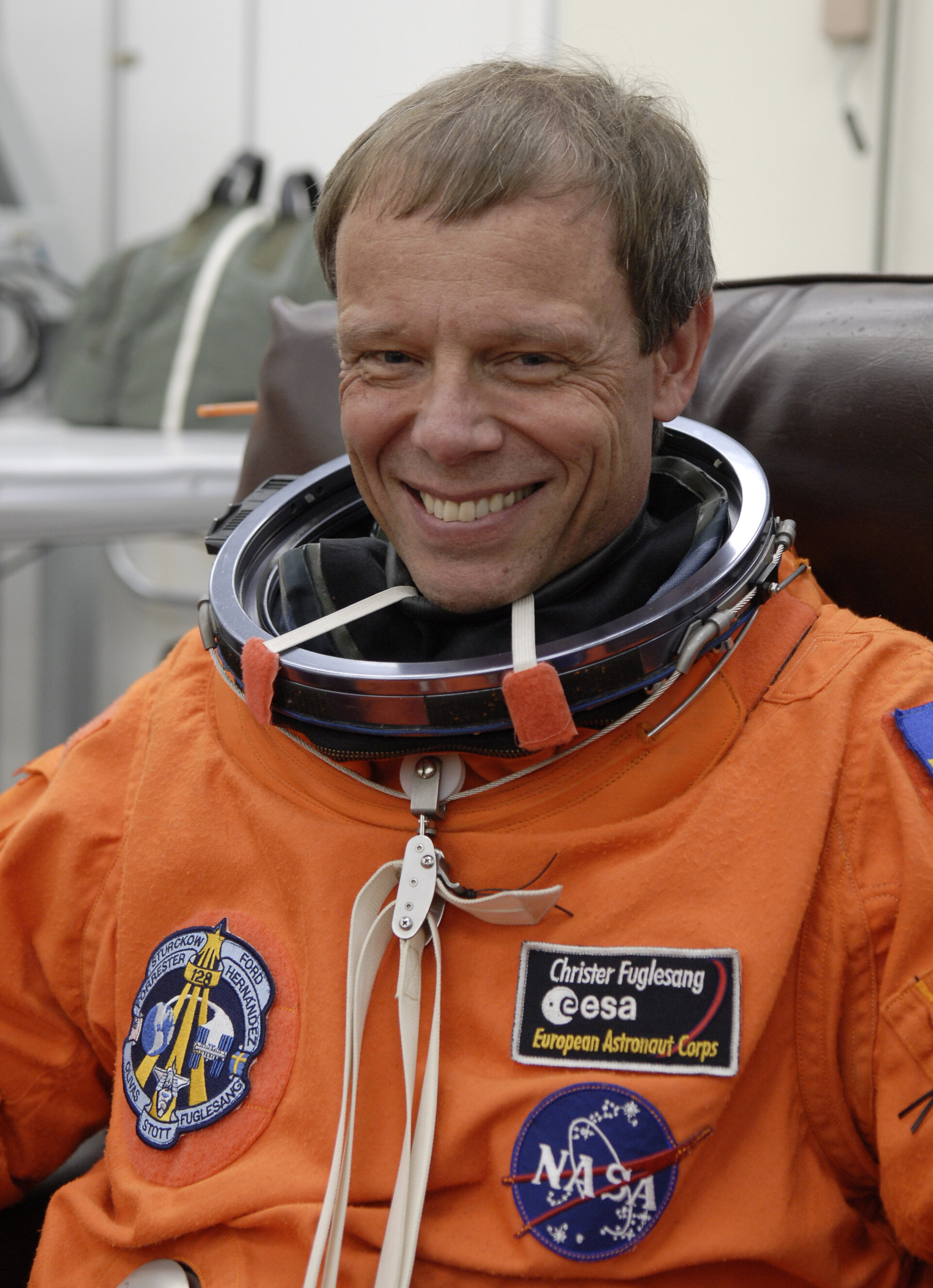 Christer Fuglesang suits up before heading to Launch Pad 39A