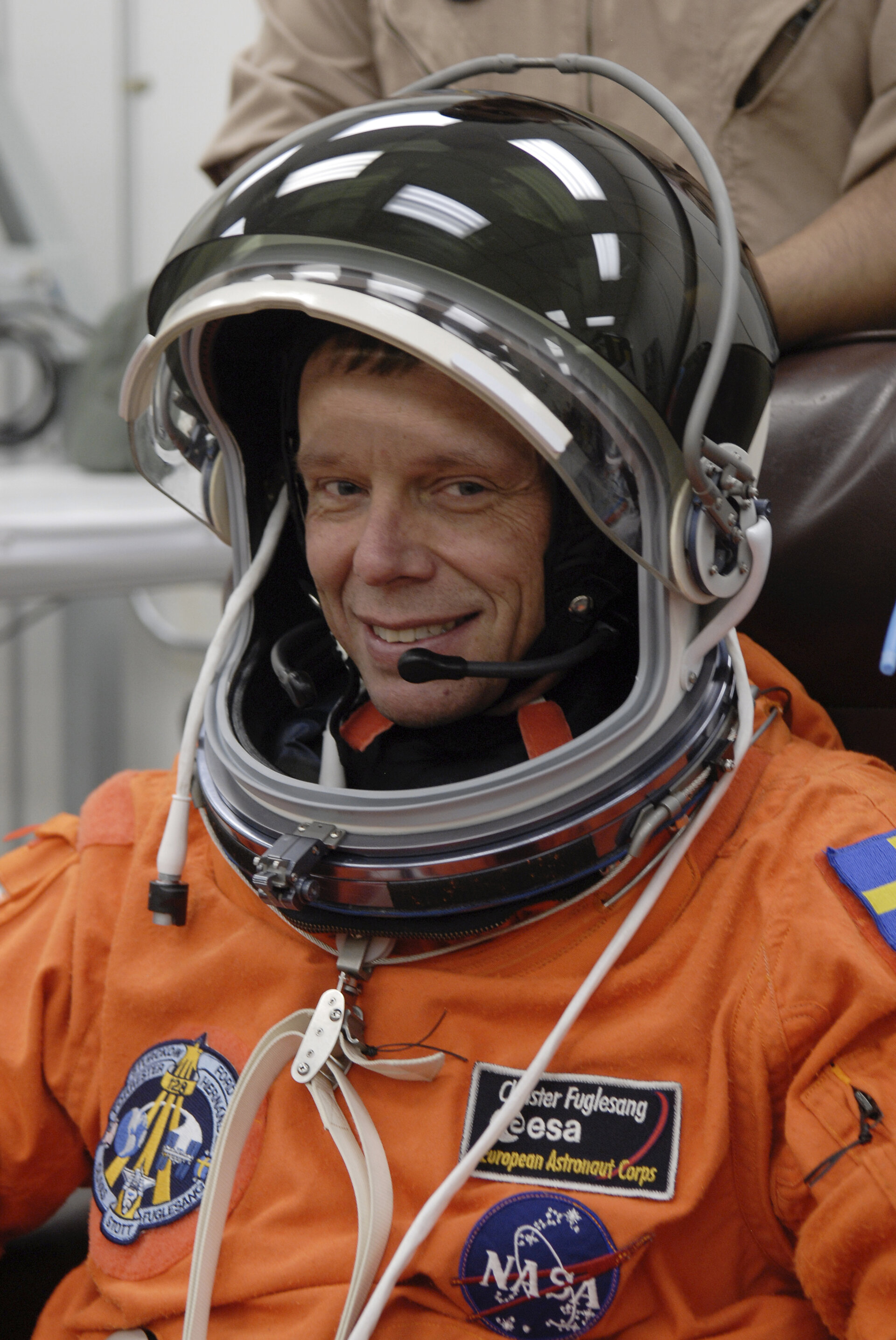 Christer Fuglesang suits up before heading to Launch Pad 39A