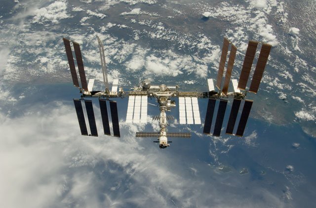 Ma maison dans l’espace: l’ISS, observée depuis la navette Endeavour le 29 juillet