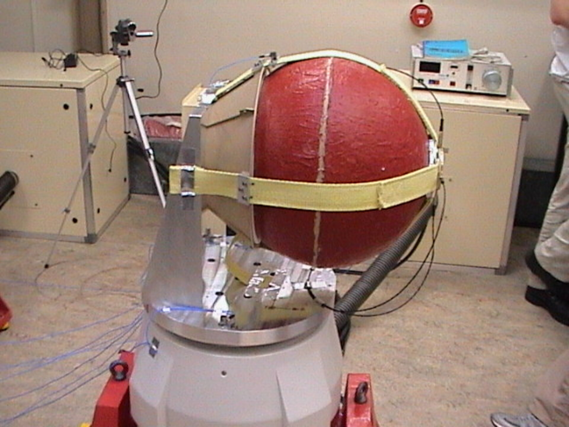 YES-2 Fotino vibration test