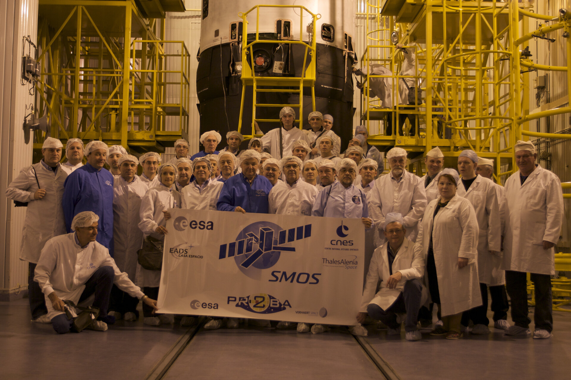 SMOS and Proba-2 launch campaign teams