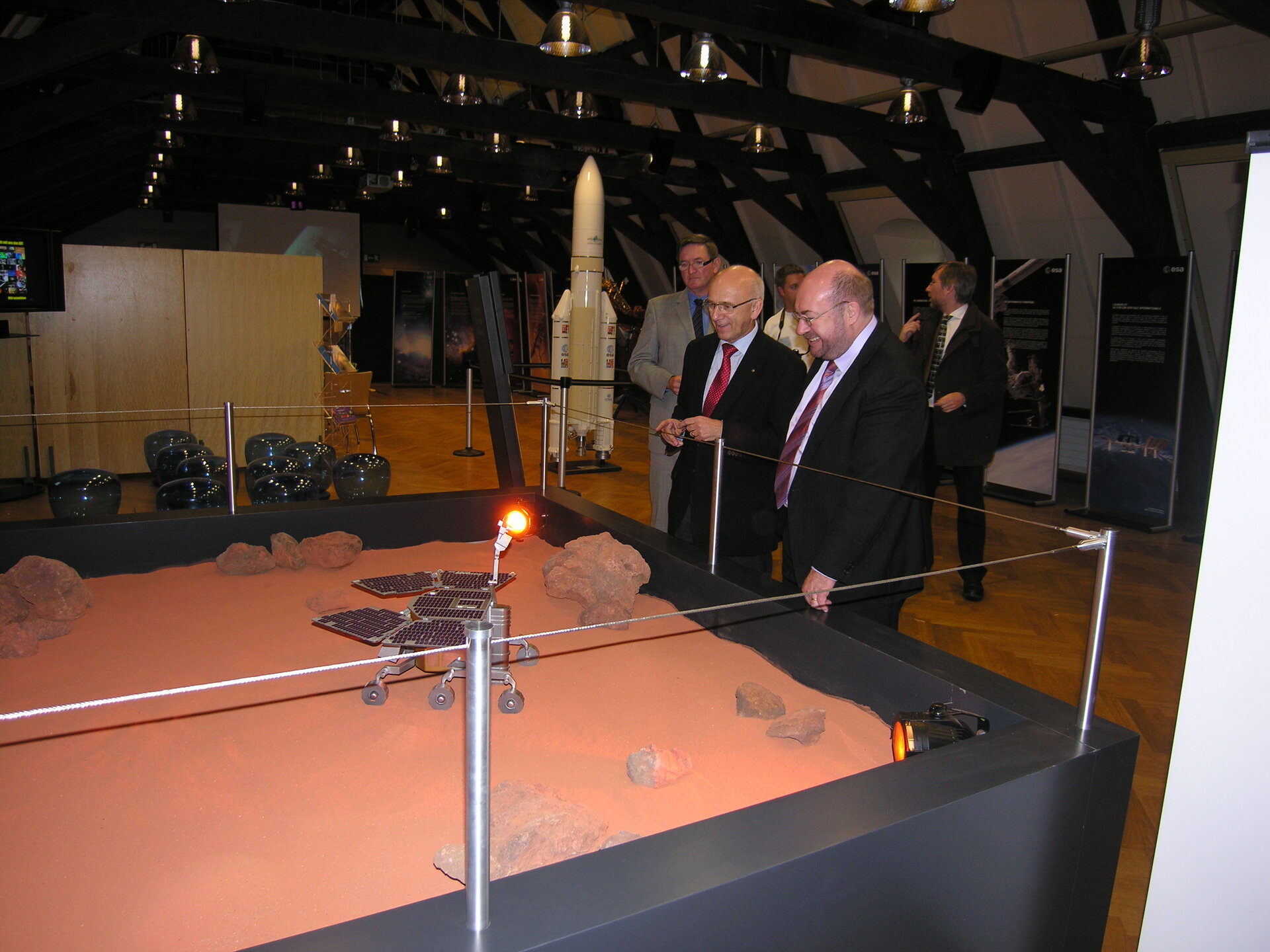 Inauguration du Science Festival le 12 novembre 2009 par M. le Ministre François Biltgen (à droite) et M. Fernand Wagner