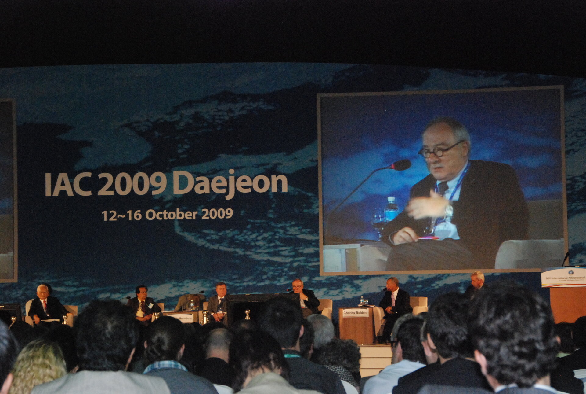 ESA Director General Jean-Jacques Dordain addressing the audience at the Heads of Agencies Plenary Session during the IAC 2009
