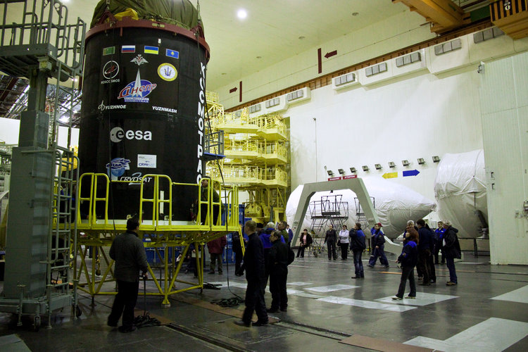 Space head module on platform