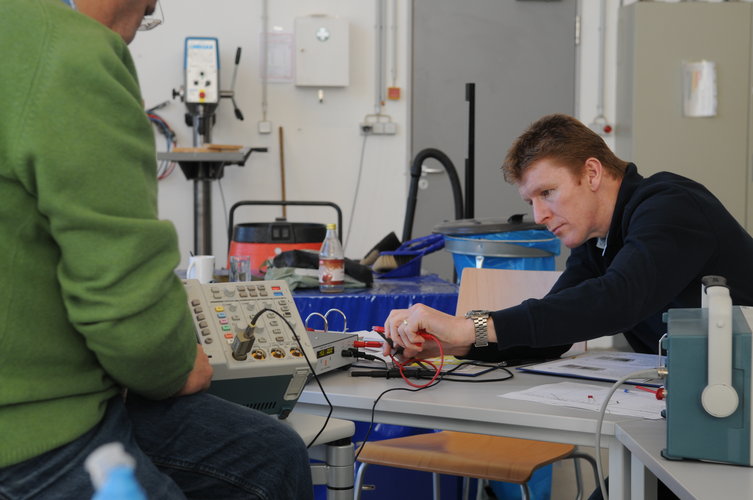 Timothy Peake during training at EAC, January 2010