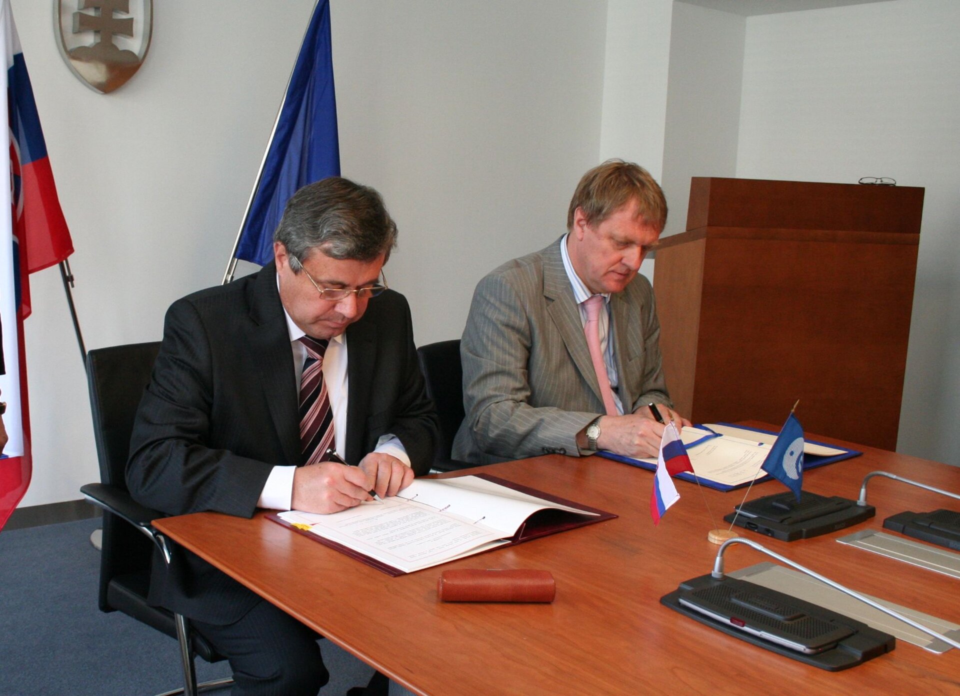 Slovakia signs Cooperation Agreement
