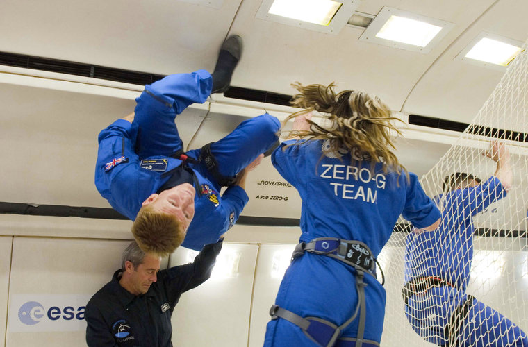 Timothy Peake learing to float in zero gravity