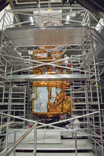 MetOp-B PLM inside LSS