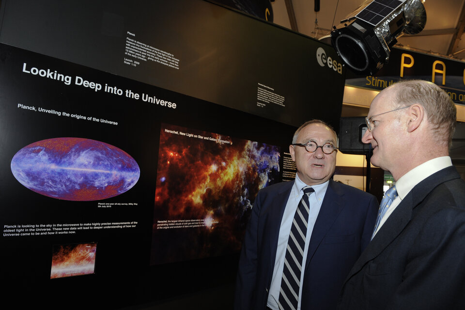 J.J. Dordain presenting the first results of Herschel and Planck to UK Minister D.Willetts