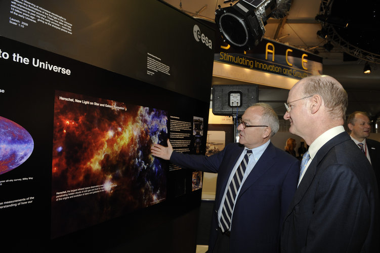 Jean-Jacques Dordain presenting the first results of Herschel and Planck to David Willetts